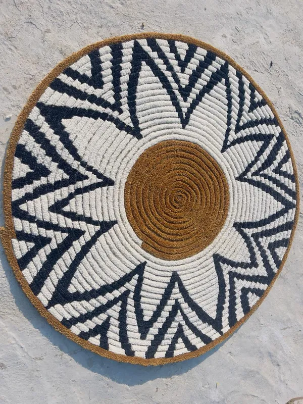 Black_And_White_Premium_Textu_Colourful_Rug_For_Home_Decor