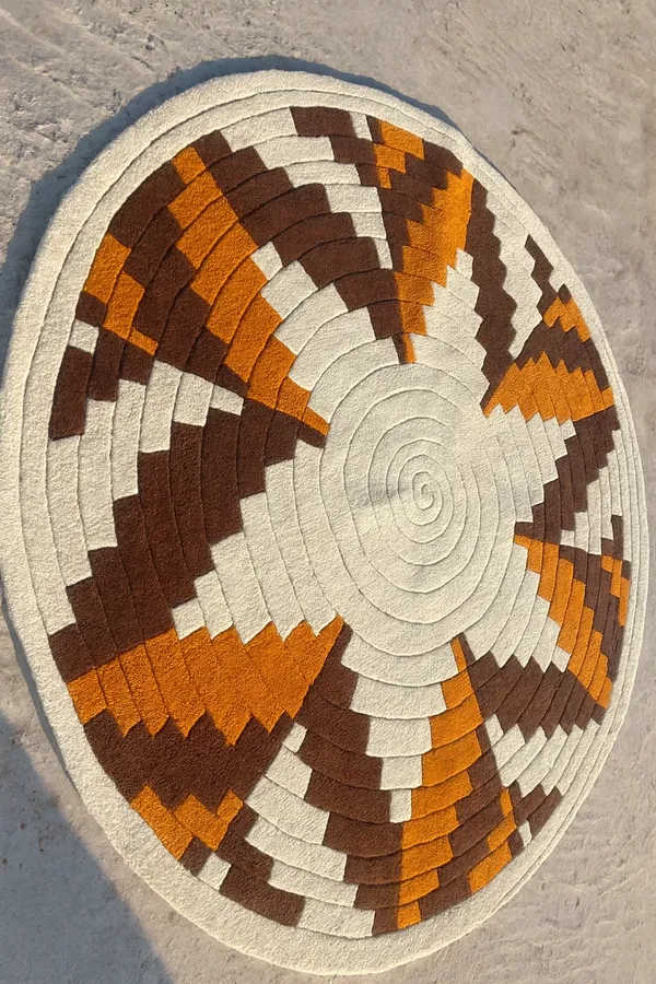 White_And_Brown_Premium_Textu_Colourful_Rug_For_Home_Decor