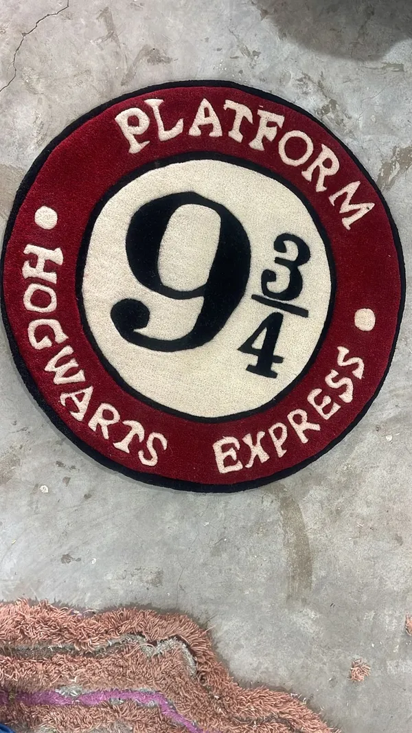 Black_And_Red_Premium_Textu_Hogwarts_Express_Rug_For_Home_Decor