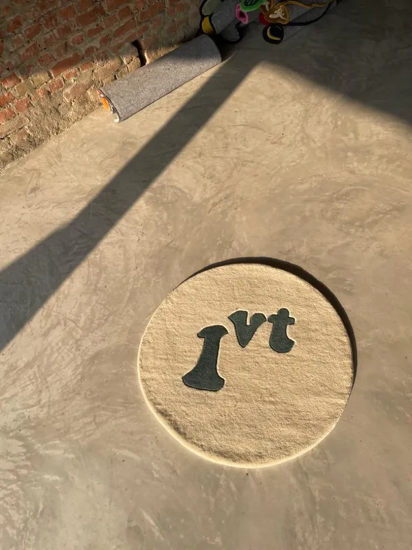 Cream_And_Green_Premium_Ivt_Round_Design_Rug_For_Home_Decor