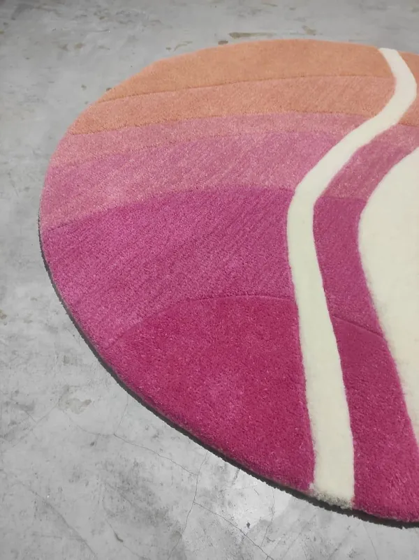 Pink_And_White_Premium_Round_Rug_For_Home_Decor