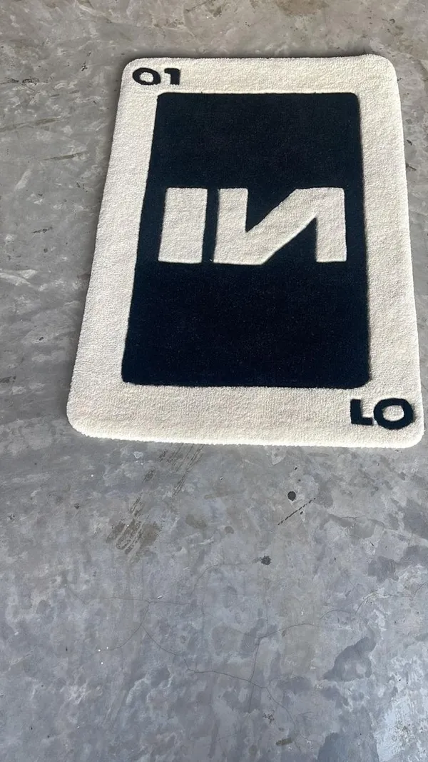 Black_And_White_Premium_Uno_Reverse_In_Design_Rug_For_Home_Decor