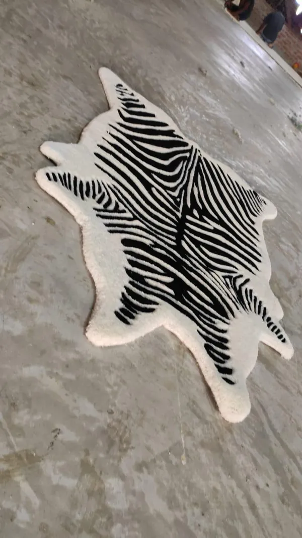 Black_And_White_Premium_Zebra_Print_Design_Rug_For_Home_Decor