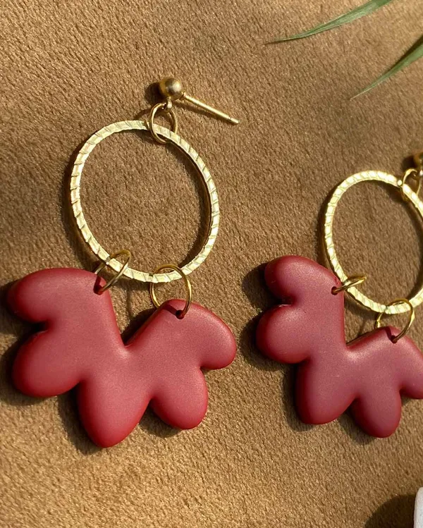 Red_Premium_Flower_Dangle_Clay_Earring_For_Women
