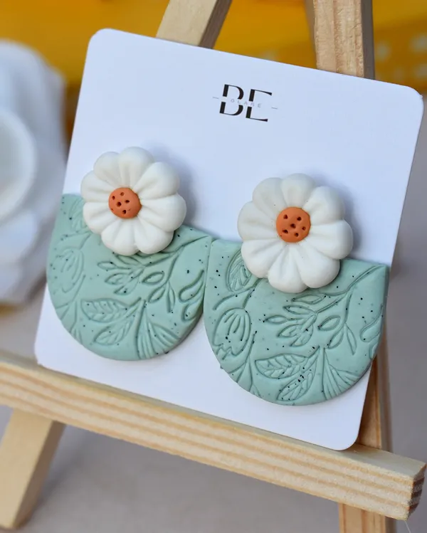 Blue_Premium_Daisy_Handmade_Engraved_Flower_Polymer_Clay_Earrings_For_Women