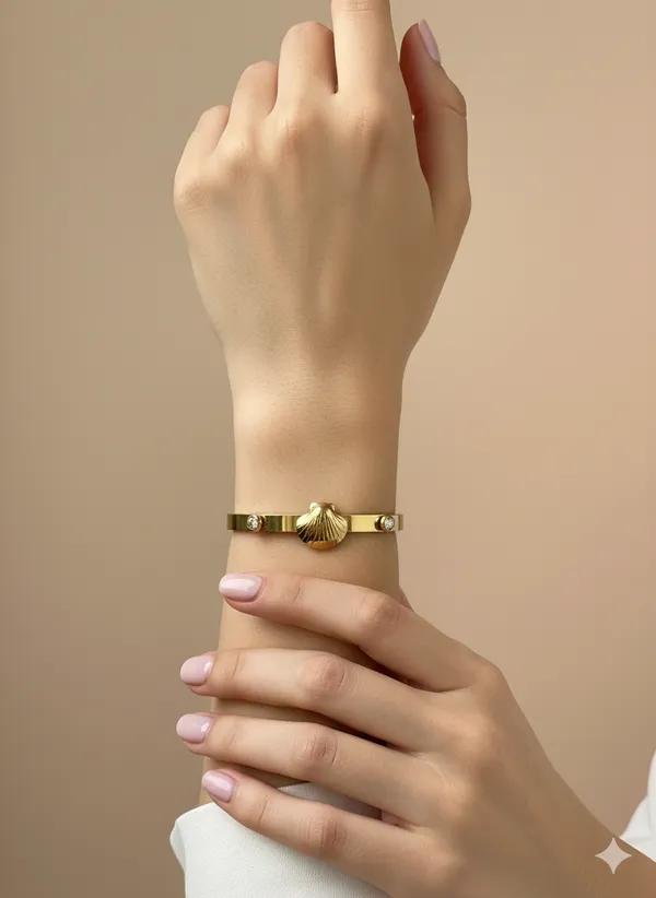 Gold_Premium_Plated_Seashell_Elegance_Bracelet_For_Women