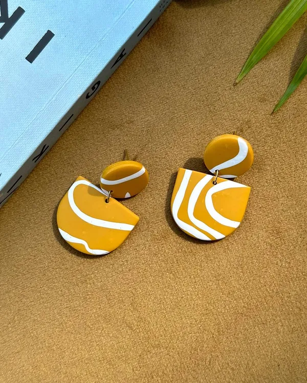 Brown_Premium_Graphic_Pattern_Mustard_Colour_Earring_For_Women