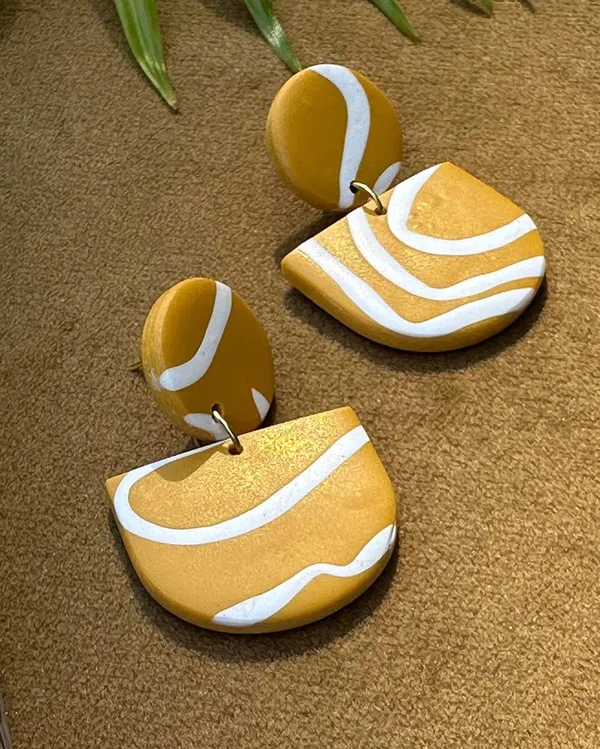 Brown_Premium_Graphic_Pattern_Mustard_Colour_Earring_For_Women