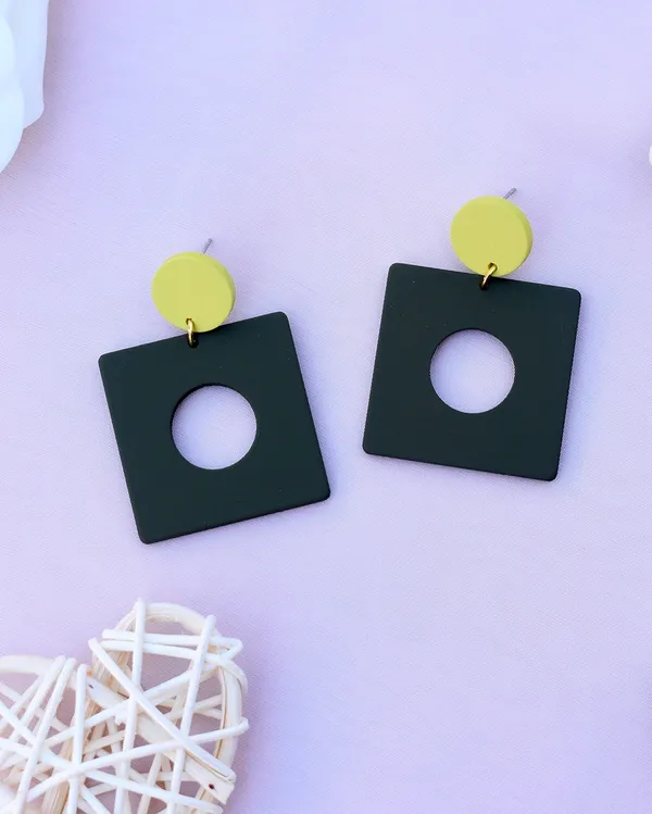 Black_Premium_Handmade_Dangle_Square_Earring_For_Women