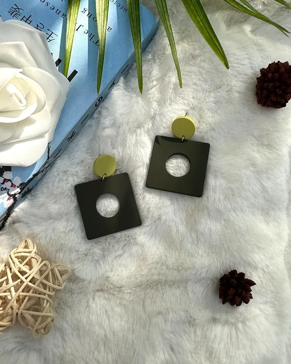Black_Premium_Handmade_Dangle_Square_Earring_For_Women