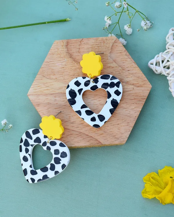 Multicolor_Premium_Heart_Acrylic_Retro_Earrings_For_Women