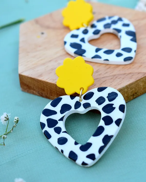 Multicolor_Premium_Heart_Acrylic_Retro_Earrings_For_Women