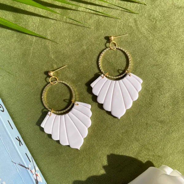 Ivory_Premium_Ivory_Fan_Polymer_Clay_Earrings_For_Women