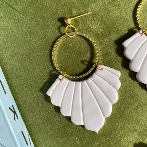Ivory_Premium_Ivory_Fan_Polymer_Clay_Earrings_For_Women