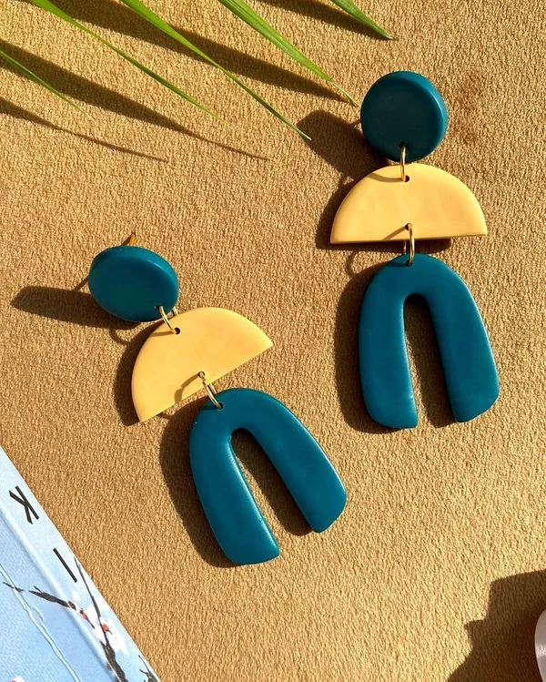 Black_Premium_Long_Drop_Clay_Earring_For_Women
