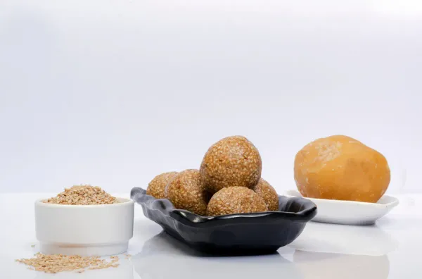Til_Laddu