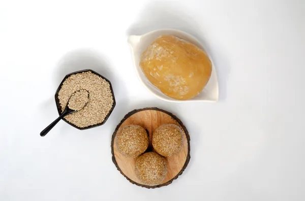 Til_Laddu