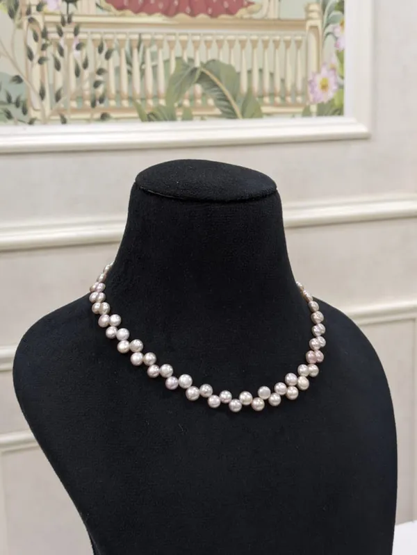 Rose_Gold__Half_Round_Fancy_Shape_Necklace_For_Women