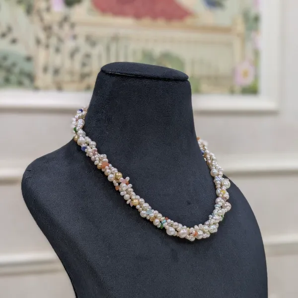 White__Layer_Necklace_For_Women