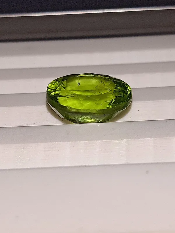 Peridot_Certified_Loose_Stone_|_Encourages_Growth,_Harmony_&_Emotional_Healing_|_Astrologically_Made
