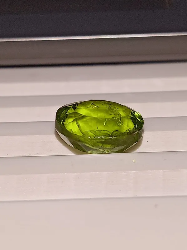 Peridot_Certified_Loose_Stone_|_Strengthens_Relationships,_Brings_Positivity_&_Reduces_Stress_|_Astrologically_Made