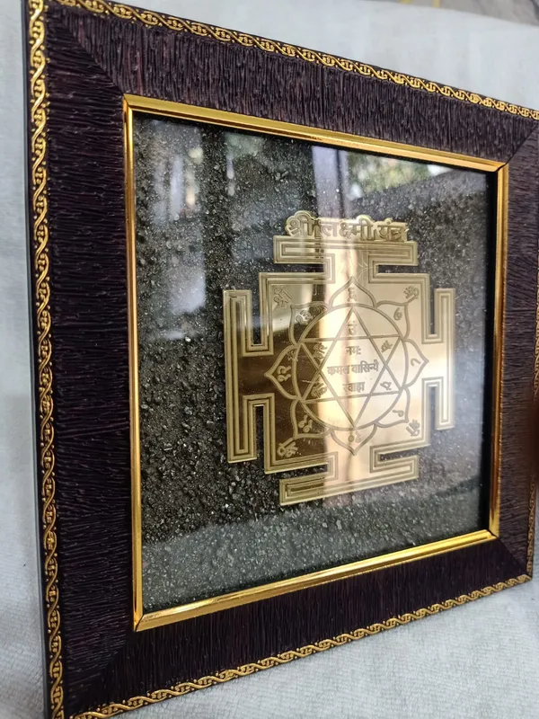 Pyrite_Shri_Yantra_Frame