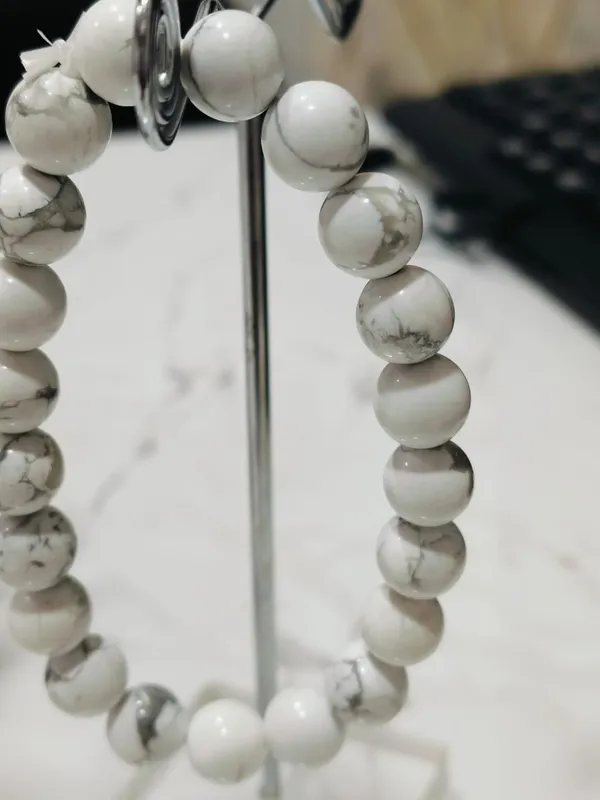 Howlite_Certified_Bracelet_|_Reduces_Stress,_Anger_&_Promotes_Peaceful_Sleep_|_Astrologically_Made