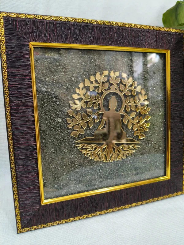 Mahaveer_Swami_Ji_Wooden_Frame_With_Pyrite_Dust