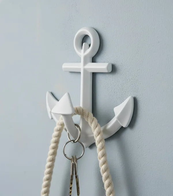 White_Anchor_Shaped_Iron_Hook_(16L_X_14B_X_7H_Cm)