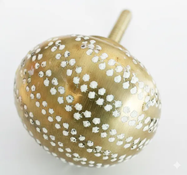 White_Washed_Golden_Brass_Dot_Etched_Knob_(Pack_Of_6)_(3.75L_X_3.75B_X_6.5H_Cm)