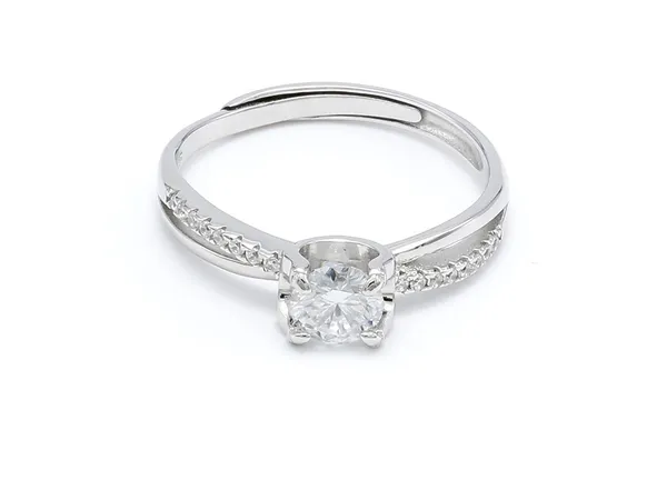 Silver_Minimalist_Diamond_Elegance_Ring_For_Women