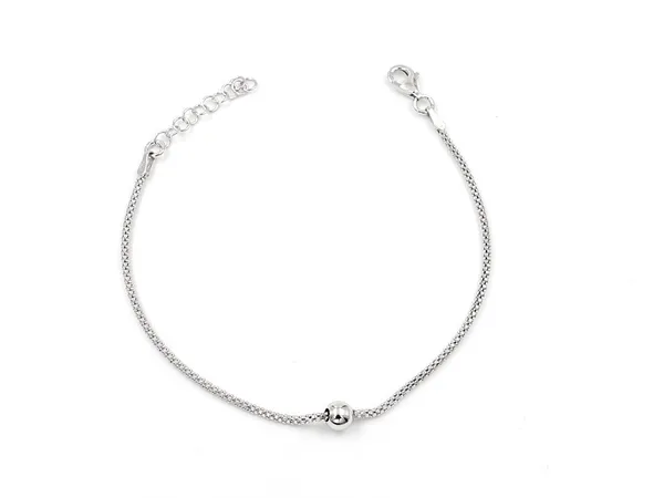 Silver_Silken_Serenade_Bracelet_For_Women