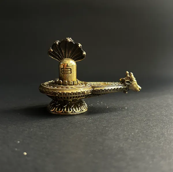 Golden_Finish_Pure_Brass_Shivling_Statue_(3_Inch)