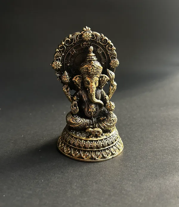 Golden_Finish_Pure_Brass_Ganesha_God_Statue_(4_Inch)