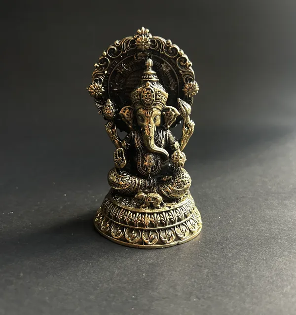 Golden_Finish_Pure_Brass_Ganesha_God_Statue_(4_Inch)