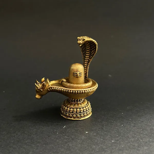 Golden_Finish_Pure_Brass_Shivling_Statue_(2_Inch)