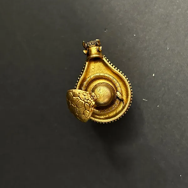 Golden_Finish_Pure_Brass_Shivling_Statue_(2_Inch)