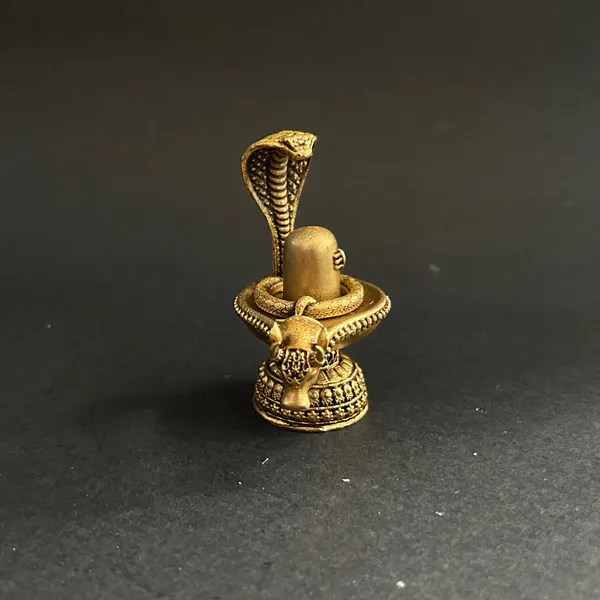 Golden_Finish_Pure_Brass_Shivling_Statue_(2_Inch)