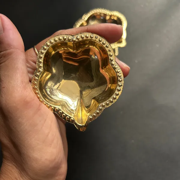 Golden_Brass_Flower_Pooja_Lamp_(1.75_Inch)_(Set_Of_2)