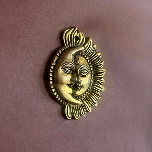 Golden_Brass_Sun_Moon_Wall_Hanging_(4.5_Inch)