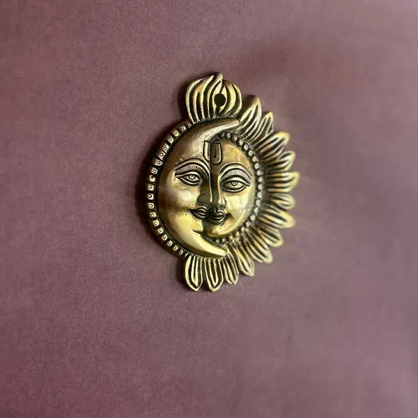 Golden_Brass_Sun_Moon_Wall_Hanging_(4.5_Inch)
