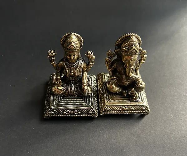 Golden_Finish_Pure_Brass_Laxmi_Ganesh_God_Statue_(3_Inch)