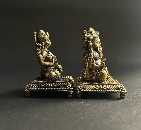 Golden_Finish_Pure_Brass_Laxmi_Ganesh_God_Statue_(3_Inch)