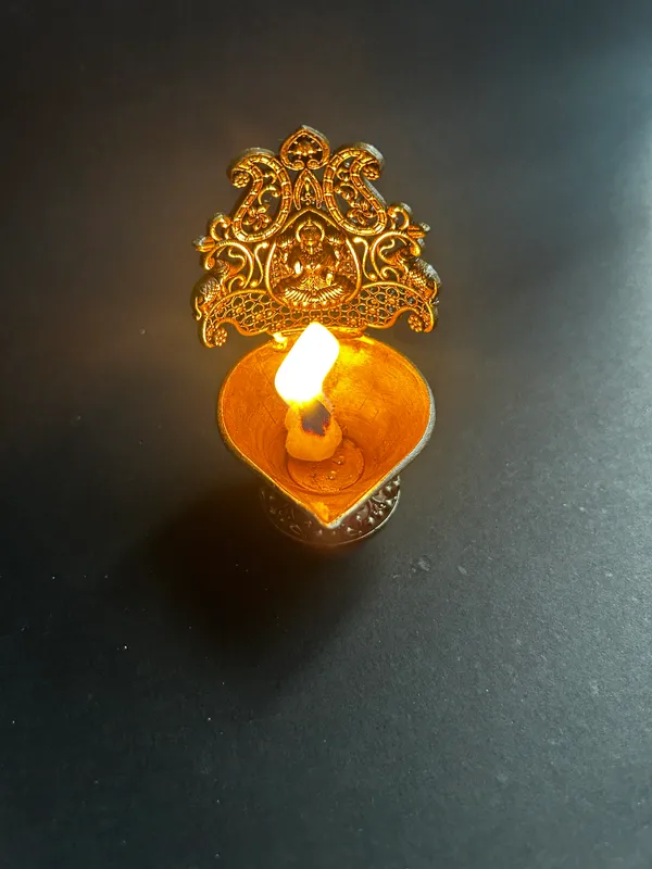 Golden_Finish_Pure_Brass_Laxmi_Diya_(3.25_Inch)