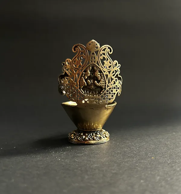 Golden_Finish_Pure_Brass_Laxmi_Diya_(3.25_Inch)