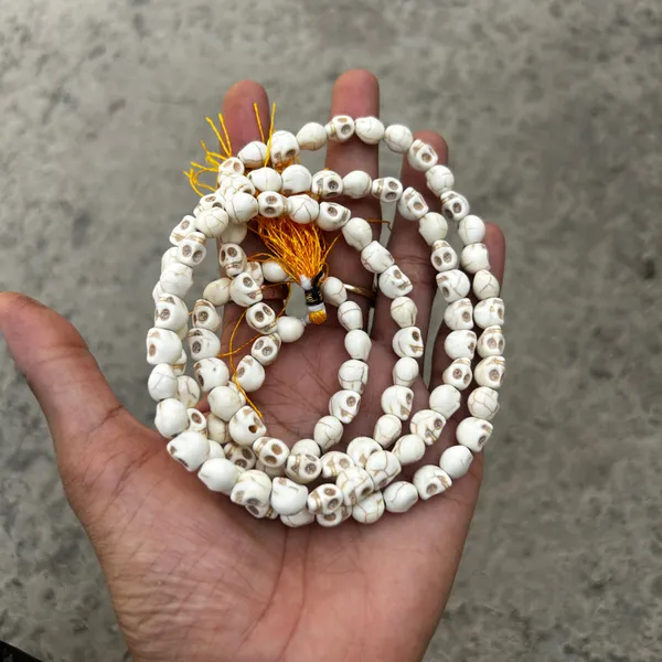 White_Natural_Stone_Beads_Skull_Mala_(108_Bead)
