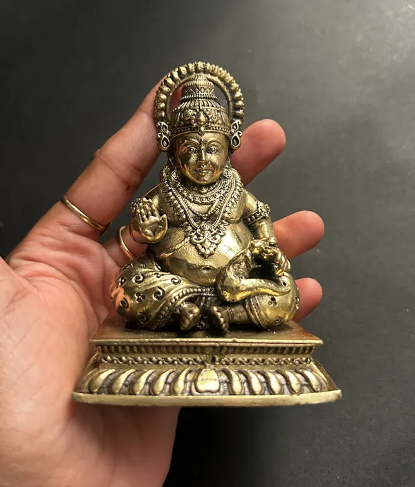 Golden_Finish_Pure_Brass_Dhan_Kuber_God_Statue_(4_Inch)