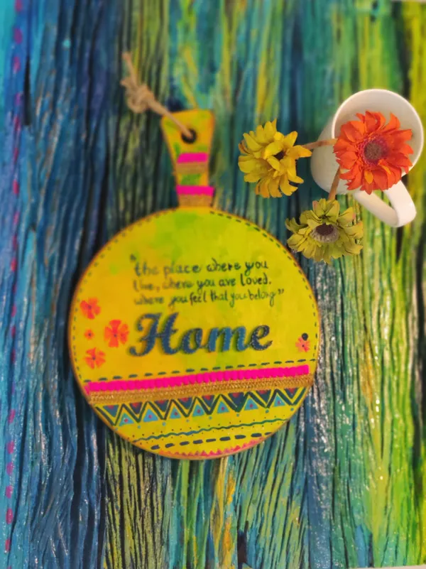 Multicolour_Handcrafted_Wooden_Wall_Hanging