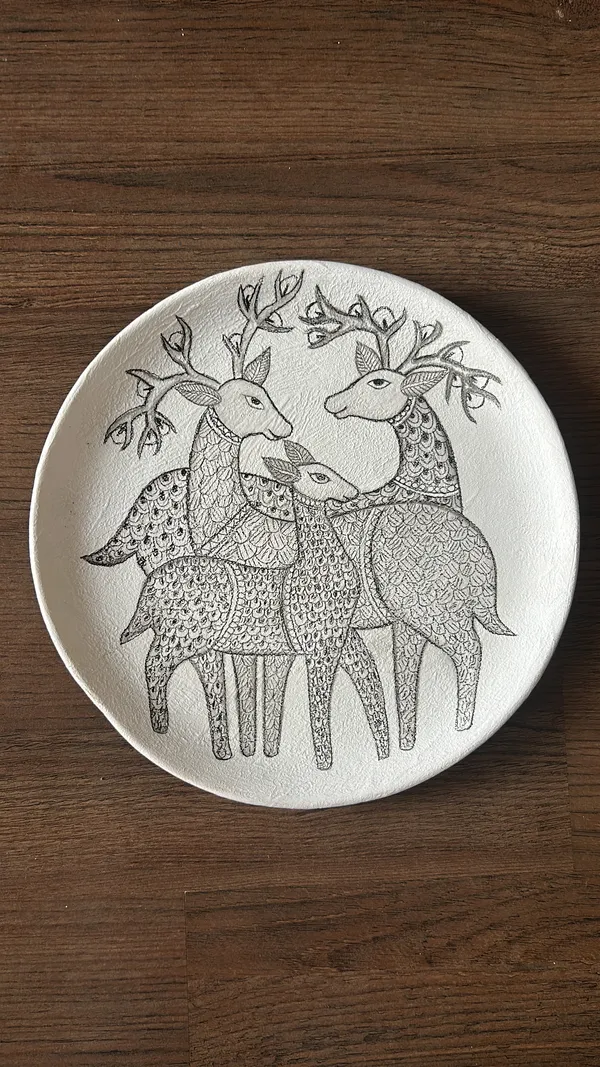 White_Monochrome_Woodland_Plates