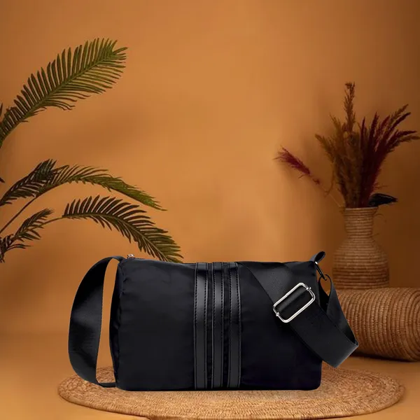 Black_Sling_Bags_Latest_Trendy_Small_Handbag,_Stylish_Cross_Body_Purse_For_Girls_&_Women